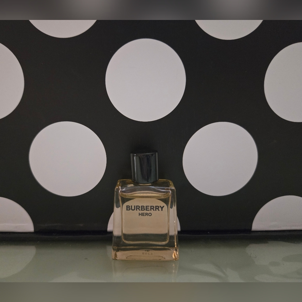 ✨️Burberry Hero EDT MINI✨️